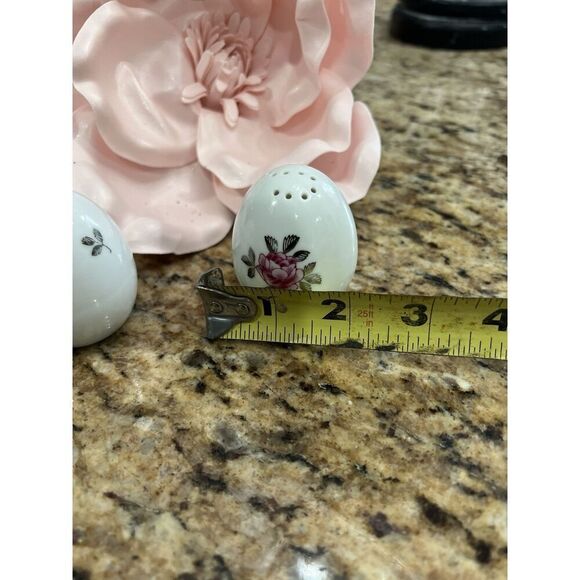 Vintage Egg Shape Rose Salt and Pepper Shakers Set Floral Pattern Silver - Picture 14 of 14